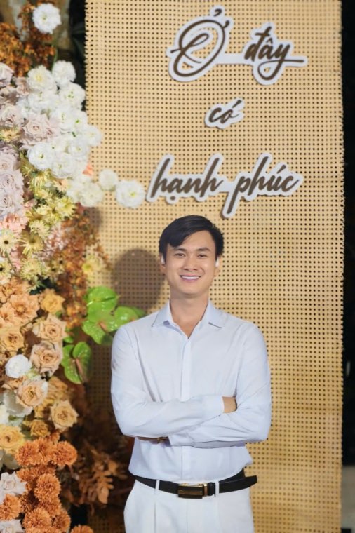 Thầy Thi Khắc Vũ